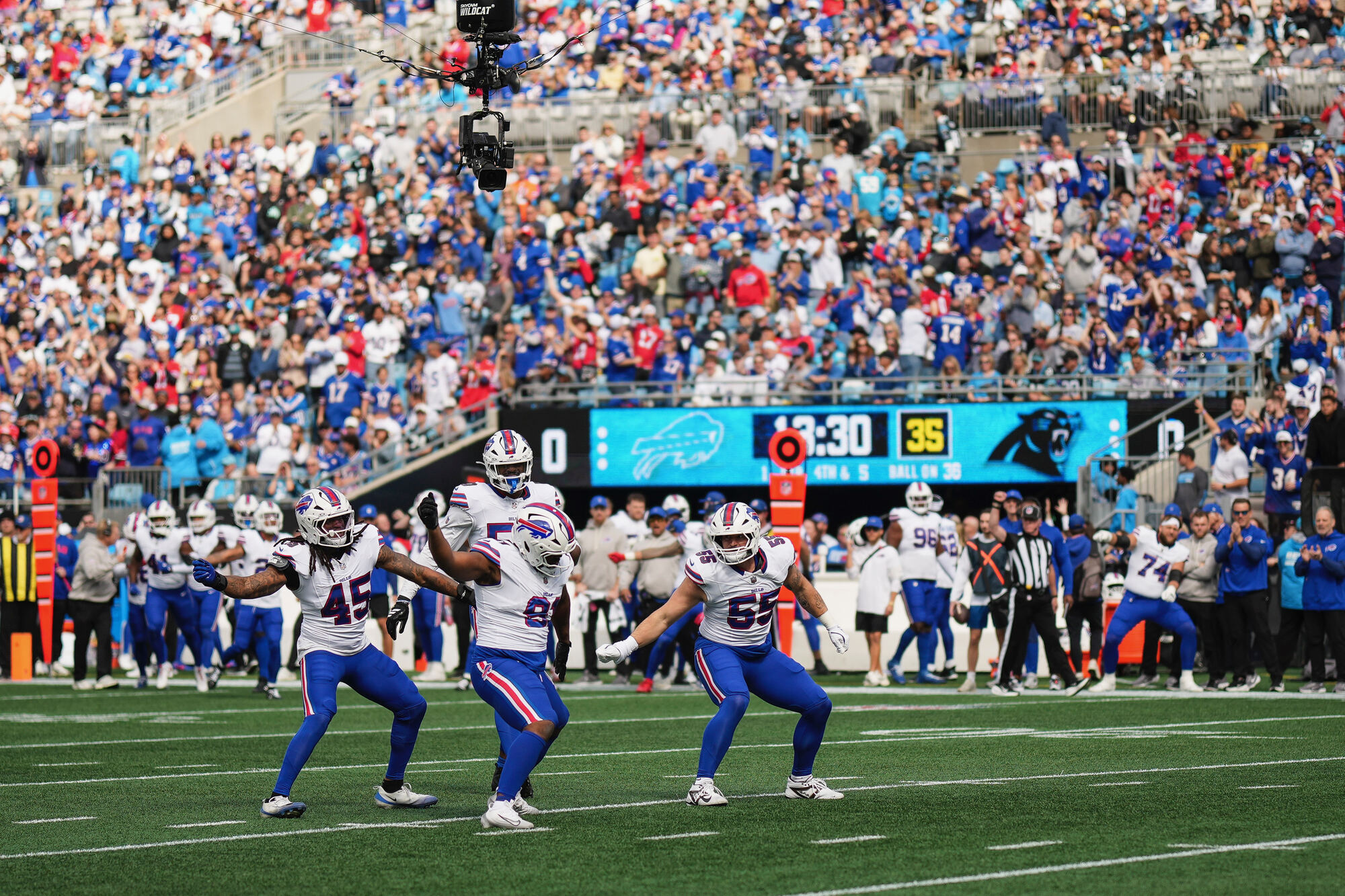 Shaq Thompson on the field